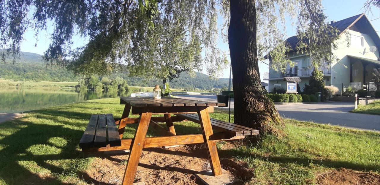 Apartment Sabljaci By The Lake Ogulin Kültér fotó